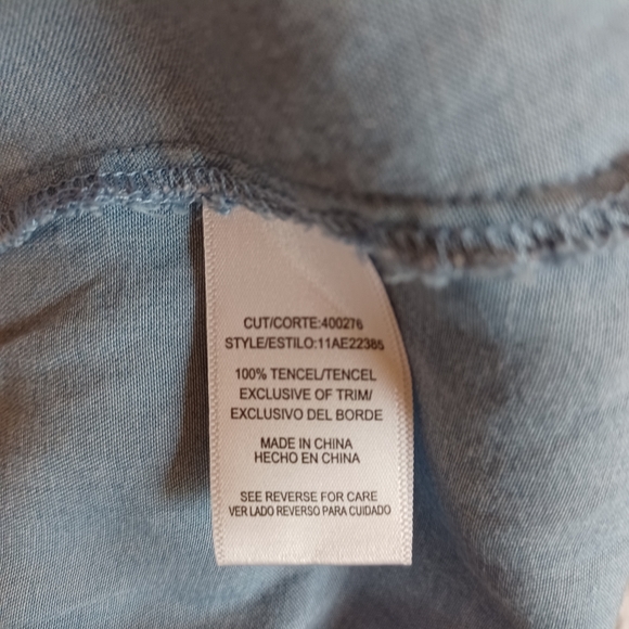 Soulmates Chambray Cold Shoulder Top Size L - Picture 5 of 5